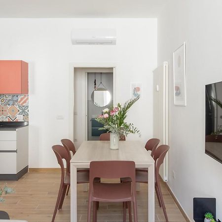 Iflat Colorful And Bright Apartament In Monti Rome Luaran gambar
